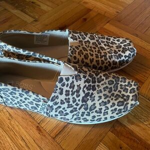 Skechers Brown and Black Flats with Animal Print